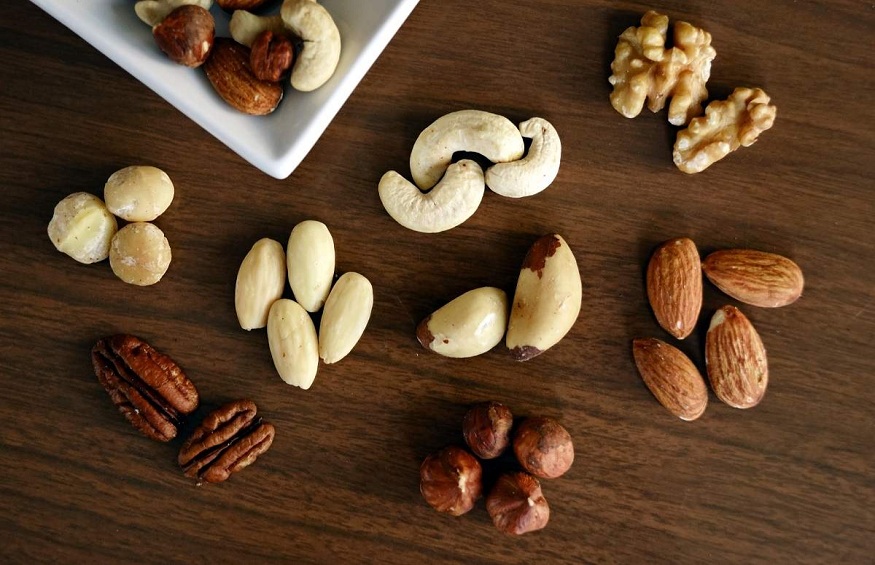4 Benefits of buying dry fruits & nuts online